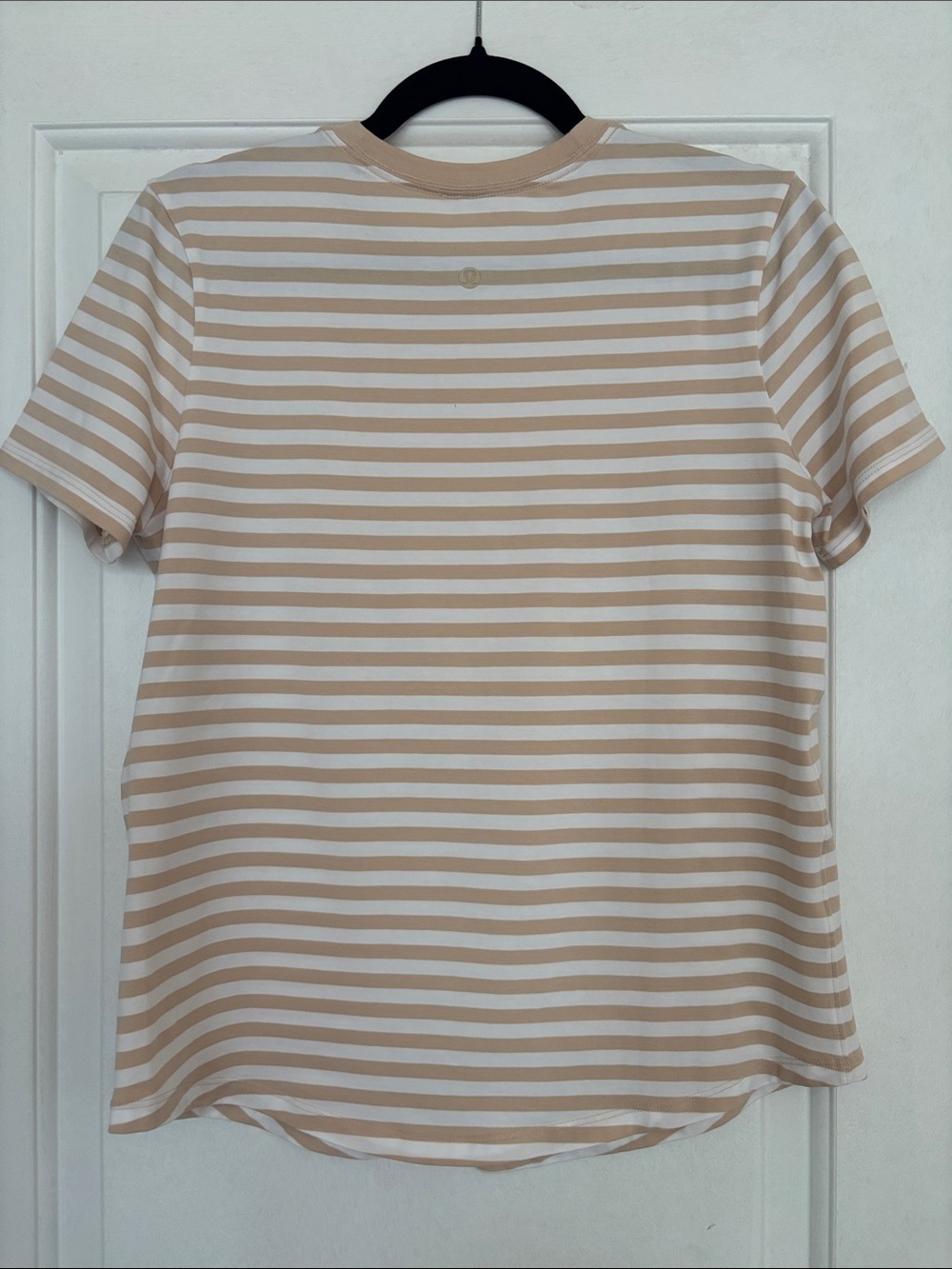 Lululemon Love Crew Tee, Tan Stripe, size 6 - Picture 2 of 2